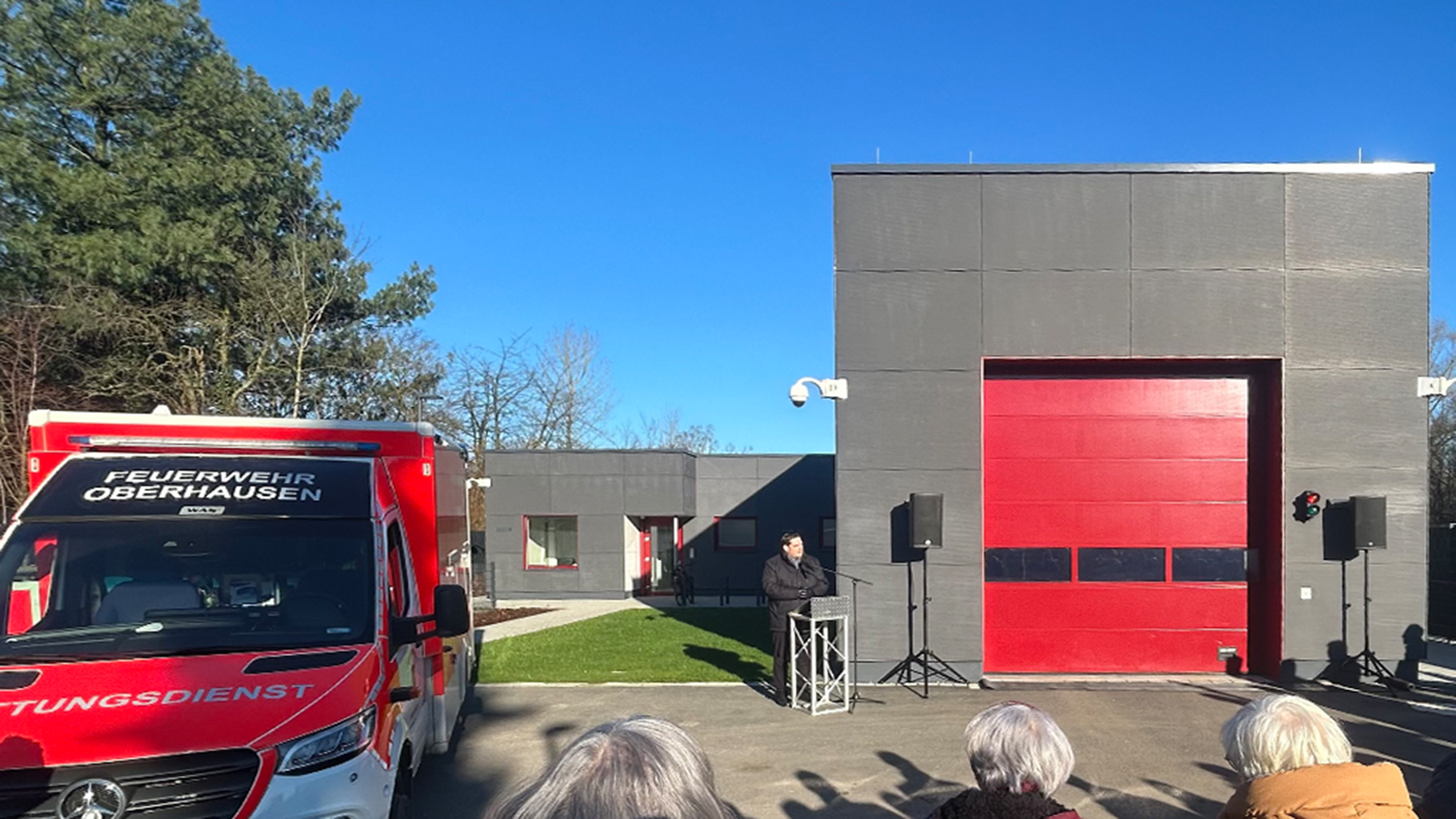 FERTIGSTELLUNG DES NEUBAUS EINER RETTUNGSWACHE IN OB
